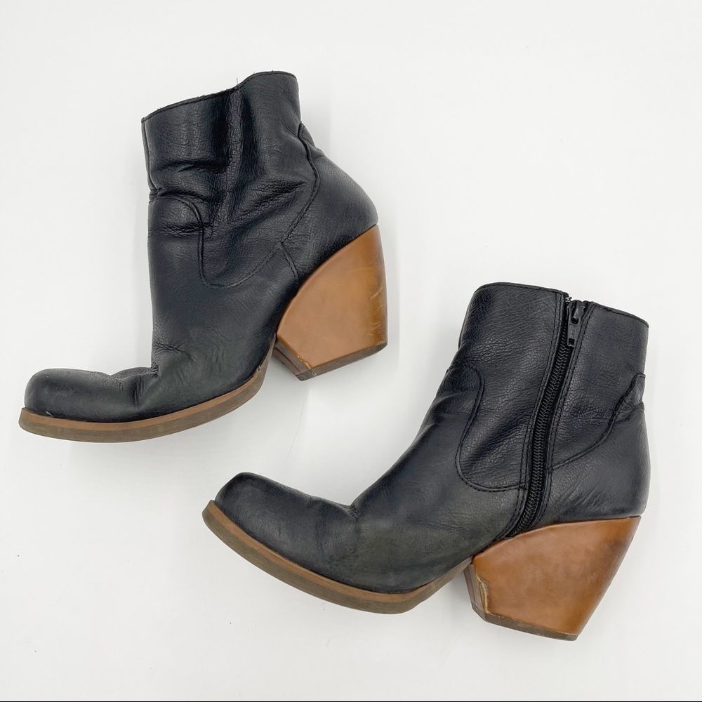 🌿 Korks by Kork Ease Black Leather Ankle Heeled Booties - 7.5
